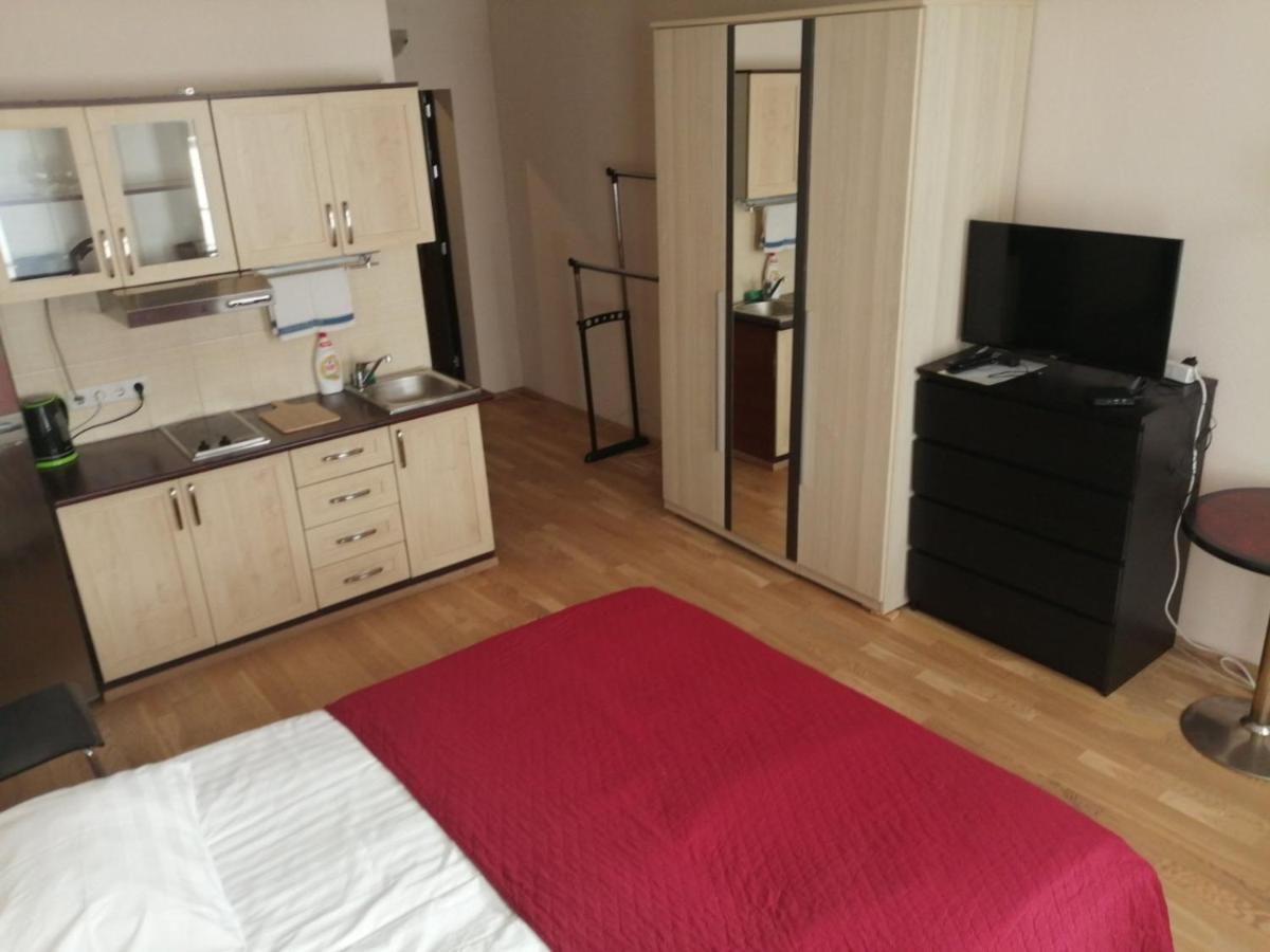 Telliskivi Apartment Reval Esterno foto